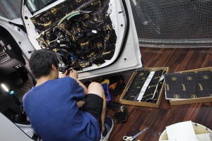 CX-5 正しいドアのデッドニングのやり方　制振　防音　静音　STP HOT WIRED ホットワイヤード　名古屋　車内の静音化　カーオーディオ　スピーカー交換　BOSE