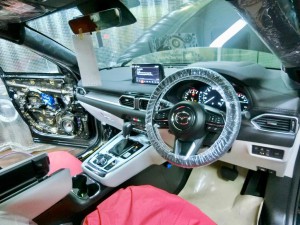 CX-8 マツダ純正 BOSE スピーカー交換 ツイーター交換  音質向上　音質改善 デッドニング サウブーハー インナーバッフル センタースピーカー サラウンドスピーカー トランクデッドニング ツイーター 埋込加工 MERCURY CAR AUDIO ホットワイヤード　名古屋