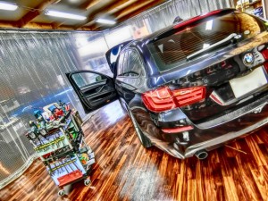 BMW 純正ナビ CIC 後付けCarPlay AndroidAuto ミラーリング インターフェース　ハンズフリー　ワイヤレスCarPlay HOT WIRED 名古屋　NBT NBTevo