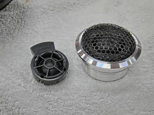 CX-8 マツダ純正 BOSE スピーカー交換 ツイーター交換  音質向上　音質改善 デッドニング サウブーハー インナーバッフル センタースピーカー サラウンドスピーカー トランクデッドニング 静穏化 ロードノイズ  吸音材