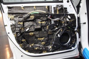 CX-5 ハイレゾカーオーディオ DAP FIIO M10 HELIX DSP.3 Mercury Car Audio K62 M420 C800  HOT WIRED 名古屋　ドアのデッドニング
