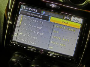 スイフト スイスポ スピーカー交換 ツイーター交換 スズキ純正ナビ デッドニング BOSEスピーカー　HOT WIRED 名古屋　サウンド設定