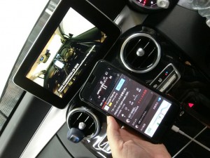 ベンツ　Sクラス　BENZ Cクラス　CarPlay コーディング　ミラーリング　インターフェース　後付けカープレイ　Apple CarPlay AndroidAuto iPhone 外部入力　AUX 有効化