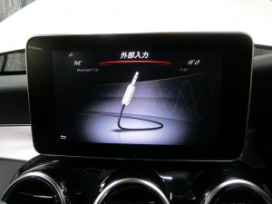 Cクラス　CarPlay コーディング　ミラーリング　インターフェース　後付けカープレイ　Apple CarPlay AndroidAuto iPhone 外部入力　AUX 有効化