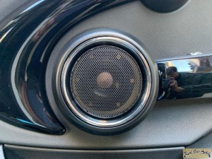 BMW MINI ドアスピーカー  交換 スピーカー交換 センタースピーカー  音質向上　デッドニング　Audible Physics 10センチ　3インチ　フルレンジスピーカー