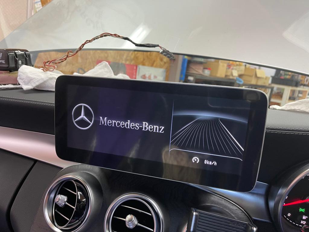 ベンツ用 12.3インチ タッチパネル アンドロイドナビモニター新発売！　内臓ワイヤレスCarPlay+ワイヤレスミラーリング！ W205/GLC/CLA