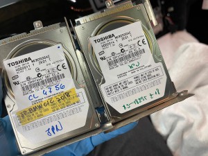 CIC BMW ナビ修理 HDD 再起動　グレーアウト　ブラックアウト　iDrive 電源落ちる　再起動　ハードディスク
