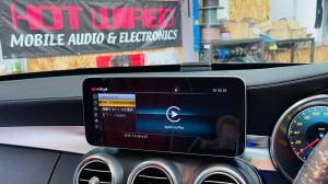 W205 Cクラス　後期型　12.3インチ　CarPlay ワイヤレス　ミラーリング　動画再生　ワイヤレスCarPlayドングル　HOT WIRED