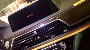 並行輸入　純正ナビ　BMW G11 G12 G14 G30 G系 F系 日本語化　日本語書き換え　NBT EVO CIC NTG コーディング　CarPlay 740i  ホットワイヤード　名古屋のカーオーディオ専門店「HOT WIRED」　NO SIGNAL ブラックアウト