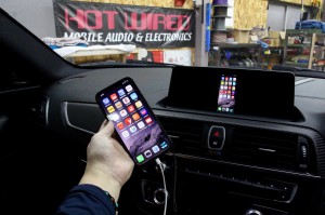 BMW M2 F30 F10 F15 G30 F34 F87 M2 M3 M4 Apple CarPlay ワイヤレス ミラーリング Android Auto 後付けCarPlay iPhone BMW純正ナビ コーディング 有効化 インストール 名古屋 グーグル YOUTUBE 動画 視聴 NBT NBTEVO EVO2 EVO CIC