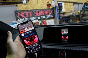 BMW M2 F30 F10 F15 G30 F34 F87 M2 M3 M4 Apple CarPlay ワイヤレス ミラーリング Android Auto 後付けCarPlay iPhone BMW純正ナビ コーディング 有効化 インストール 名古屋 グーグル YOUTUBE 動画 視聴
