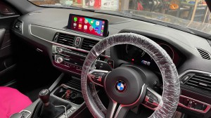 BMW M2 F30 F10 F15 G30 F34 F87 M2 M3 M4 Apple CarPlay ワイヤレス ミラーリング Android Auto 後付けCarPlay iPhone BMW純正ナビ コーディング 有効化 インストール 名古屋 グーグル YOUTUBE 動画 視聴