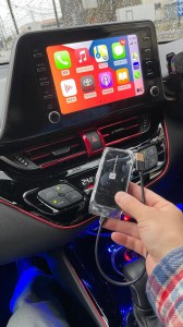 CHR トヨタ ディスプレイオーディオ　ワイヤレスCarPlay Apple CarPlay 無線化　ワイイヤレス化　ミラーリング　YOUTUBE