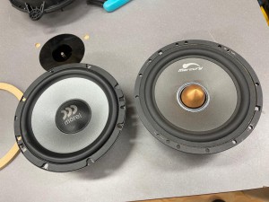 Mercury Car Audio スピーカー C62 2WAYセパレート　マーキュリー　インナーバッフル　HOT WIRED マグネット比較