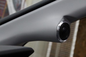 ステップワゴン　ツイーター　埋込　取付　位置　角度　純正風　シボ塗装　HOT WIRED