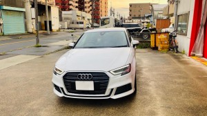 AUDI MMI CarPlay ワイヤレス　無線化 ワイヤレス化 Apple CarPlay 有線 ミラーリング 動画再生 YOUTUBE Netflix FULU AMAZON プライムビデオ