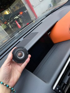 レクサス　スピーカー交換　センタースピーカー　ツイドラー　ミッドレンジ　ダッシュボード　ツイーター　音質向上　マークレビンソン