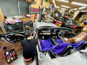 ND ロードスター　純正BOSE ボーズサウンド　スピーカー交換　ツイーター交換　デッドニング　音質改善　音質向上　ホットワイヤード　名古屋　カーオーディオ　CarPlay アンドロイド NETFLIX YOUTUBE プライムビデオ