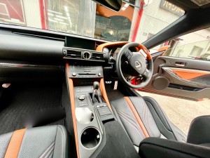 レクサス　スピーカー交換　センタースピーカー　ツイドラー　ミッドレンジ　ダッシュボード　ツイーター　音質向上　マークレビンソン