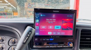 HUMMER H2 ワイヤレスCarPlay ミラーリング　YOUTUBE Android Auto 汎用　後付け　HDMI ビデオ入力　タホ　サバーバン　エスカレード アメ車　グーグルマップ　AMAZON ハンズフリー