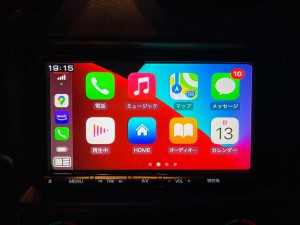 HUMMER H2 ワイヤレスCarPlay ミラーリング　YOUTUBE Android Auto 汎用　後付け　HDMI ビデオ入力　タホ　サバーバン　エスカレード アメ車　グーグルマップ　AMAZON ハンズフリー