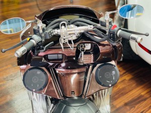 YAMAHA MAXAM マグザム　スピーカー取付　オーディオ　iPhone ワイヤレス　Bluetooth 防水スピーカー　HOT WIRED 名古屋　バイク　オーディオ　アンプ　ビッグスクーター　ジェットスキー　ロックフォード　名古屋　愛知県 ROCKFORD P152 ホットワイヤード　