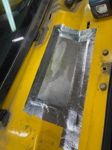ハマー HUMMER H2 アメ車　エアコン　冷えない　修理　エバポレーター　ガス漏れ　コンプレッサー　エアコンフィルター　エバポレータ　洗浄　ブロアー　アクチュエーター　ブレンディングドア　温度調整　エアコンガス　外気　内記　匂い　臭い　消臭　キャビンエアフィルタ　エスカレード　タホ　サバーバン