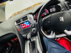 シトロエン DS5 C4 アンドロイド　タッチパネル　Apple CarPlay ワイヤレス　YOUTUBE グーグルマップ　NETFLIX HULU プライムビデオ　動画視聴　Bluetooth Android10 8コア 4G SIM