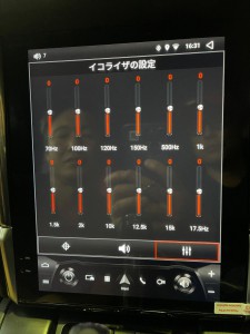 ポルシェ　マカン　テスラナビ　アンドロイドナビ　10.4インチモニター　ナビ交換　大型モニター　テスラ　CarPlay グーグルマップ　netflix fulu amazon apple iPhone バックカメラ　純正クラリオン　ポルシェ純正ナビ　PCI カイエン　HOT WIRED 名古屋