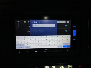 ホンダ純正ナビ　GATHERS CarPlay 動画視聴　FULU NETFLIX YOUTUBE GOOGLEマップ　グーグル　iPhone デザリング　アンドロイドBOX ANDROID ワイヤレス　動画再生