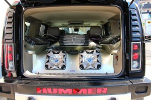 hummer h2 オーディ　カスタム　水冷オーディオ　kicker ホットワイヤード　HOT WIRED 名古屋　x5 solobalic ソロバリック　キッカー