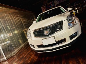 キャデラック SRX STC CTC　純正ナビ　後付けCarPlay ワイヤレスCarPlay ミラーリング SRX エスカレード　コルベット　カマロ　マスタング　GM アメ車　外部入力　Bluetooth 映像入力　