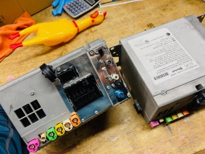 BMW 純正ナビ　再起動を繰り返す　電源が落ちる　ナビ修理　カーナビ　修理　交換　コーディング　NBT CIC EVO ベンツ純正ナビ　地図データ更新　ヘッドユニット　HDD ハーBMW 純正ナビ　再起動を繰り返す　電源が落ちる　ナビ修理　カーナビ　修理　交換　コーディング　NBT CIC EVO ベンツ純正ナビ　地図データ更新　ヘッドユニット　HDD ハードディスクドディスク　名古屋