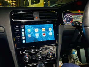 フォルクスワーゲン　VW GOLF ゴルフ　純正CarPlay Apple CarPlay アンドロイドBOX アンドロイドAIボックス メディアボックス VISIT ANDROID9.0 S20 動画再生　Youtube 動画アプリ サブスクリプション　サブスク　Netflix プライムビデオ 