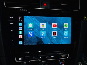 フォルクスワーゲン　VW GOLF ゴルフ　純正CarPlay Apple CarPlay アンドロイドBOX アンドロイドAIボックス メディアボックス VISIT ANDROID9.0 S20 動画再生　Youtube 動画アプリ サブスクリプション　サブスク　Netflix プライムビデオ 