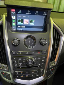 キャデラック　純正ナビ　後付けCarPlay ワイヤレスCarPlay ミラーリング SRX エスカレード　コルベット　カマロ　マスタング　GM アメ車　外部入力　Bluetooth 映像入力