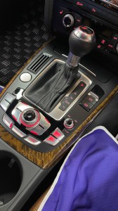 AUDI CarPlay 後付けCarPlay Apple CarPlay ワイヤレス　iPhone Android Auto 無線化　有効化　コーディング　アウディ　MMI インストール　ミラーリング　動画再生　YOUTUBE Netflix プライムビデオ　CarPlayインターフェース　CarPlayモジュール　標準装備　純正　カープレイ　名古屋　ホットワイヤード