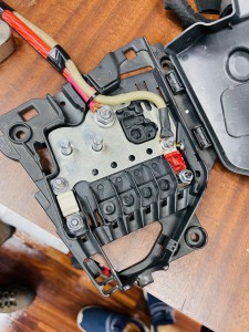 シトロエン　C3 C4 スピーカー交換　ツイーター交換　デッドニング　音質向上　カーオーディオ　カープレイ　CarPlay Bluetooth サブウーハー  DAP 外部入力 デジタル入力　iPhone スマホ　ミラーリング