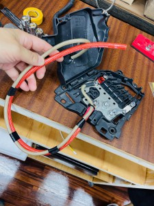 シトロエン　C3 C4 スピーカー交換　ツイーター交換　デッドニング　音質向上　カーオーディオ　カープレイ　CarPlay Bluetooth サブウーハー  DAP 外部入力 デジタル入力　iPhone スマホ　ミラーリング　バッテリー交換