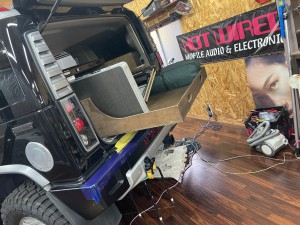 SUV 四駆　トランク　カーゴスライド　キャンパー　車中泊　ベッド　スライド　引き出し　ミニバン　HUMMER H2 デッドニング　断熱材　吸音　CARGO SLIDE TRUCK BED