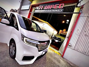 HOT WIRED 名古屋　試聴会　ユーザーカー　デモカー　プチ試聴会　ホットワイヤード　サウンドセッティング　alpin big x 音調整 イコライザー　タイムアライメント ステップワゴン