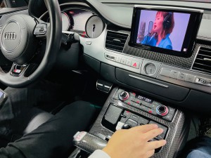 アウディ　後付け　Apple CarPlay カープレイ　ワイヤレス　ミラーリング　Youtube グーグル　Android Auto アンドロイドBOX ネットフリックス　プライムビデオ  AUDI S8 A8 A6 S6 Q7 Q5 Q6 A4 A3 A7 MMI MIB MIB2 純正ナビ　外部入力 有効化　コーディング