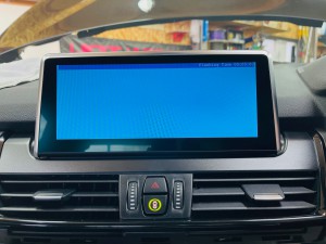 BMW 純正ナビ　修理　CIC NBT MMI NTG5.0 ベンツ　HDD ヘッドユニット交換　中古ナビ　コーディング　FSC ナビ　地図更新　ブラックアウト　再起動　電源が落ちる　NO SIGNAL フラッシング
