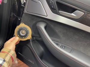 アウディ　純正ボーズ　bose ボーズサウンド　boseサウンド　スピーカー交換　リアスピーカー　3way セパレート　スコーカー　ミッドレンジ　Audible Physics ram2 ワイドレンジスピーカー　フルレンジスピーカー　audi