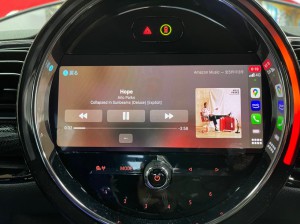 BMW MNI ミニ　F60 CarPlay カープレイ　有効化　コーディング　ワイヤレス　Android Auto 名古屋　ホットワイヤード