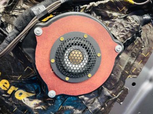 BMW ドアスピーカー　スピーカー交換　ツイーター　交換　Audible Physics デッドニング　Z4 G29 音質向上　マークレビンソン