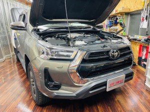 ハイラックス　タンドラ　ピックアップ　トラック　ベッド　荷台　引き出し　収納　カーゴ　スライド　スライダー　キャンパー　固定　小物収納　デッドスペース