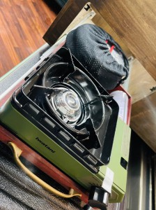 ステルスキャンパー stealth camper 荷台　トラック　ベッド　ピックアップ　ハイラックス　ランクル　タンドラ　トラック suv ミニバン　荷台　キャンピング　収納　イワタニ　タフ丸