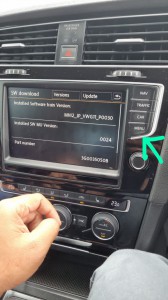 フォルクスワーゲン　純正ナビ　カープレイ  後付け　CarPlay インストール　有効化　コーディング　名古屋　ホットワイヤード　Android Auto グーグルマップ　アマゾン