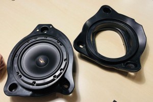 W205 サブウーハー　純正位置　運転席側　助手席側　足元　トランク　ウーハー取付キット　ベンツ　Cクラス　Mercury Car Audio